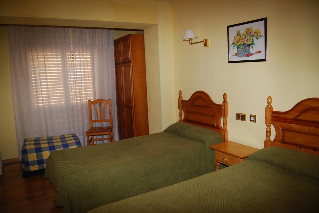 Hotel A Nieu Jaca Room photo